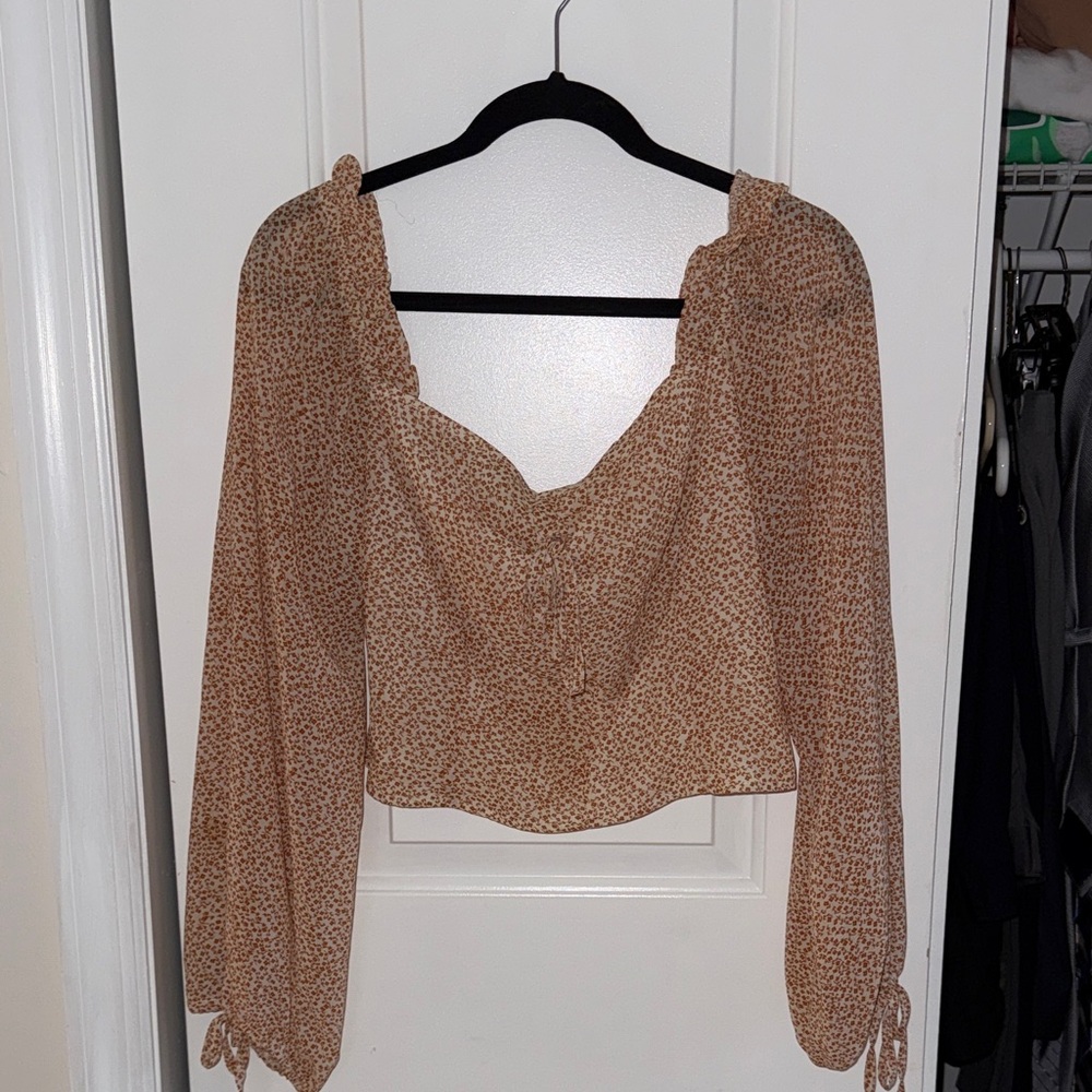 Boohoo Tan Floral Crop Top